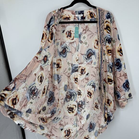 Maurices NEW Floral Cocoon Kimono Size S/M Open - Picture 8 of 11